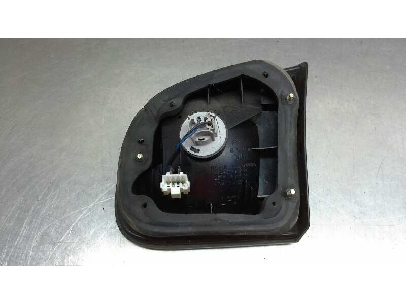 Recambio de piloto trasero izquierdo para daewoo lanos se referencia OEM IAM 96275897  