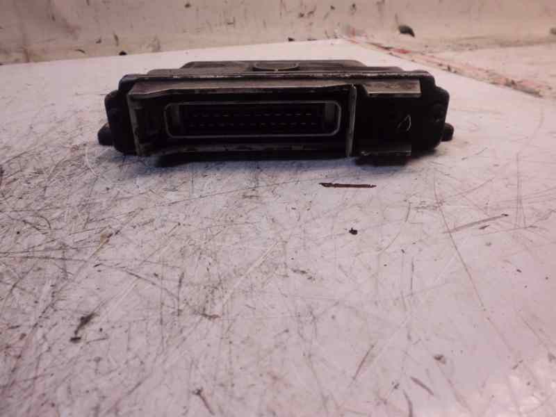 Recambio de centralita motor uce para renault kangoo (f/kc0) referencia OEM IAM 7700868300 235 