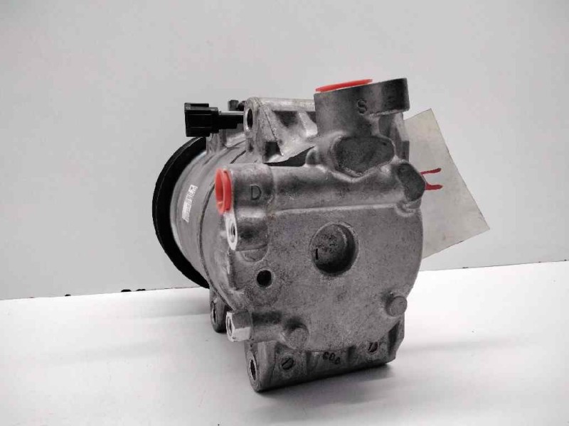 Recambio de compresor aire acondicionado para nissan cabstar 45.14 referencia OEM IAM 926004X30A  