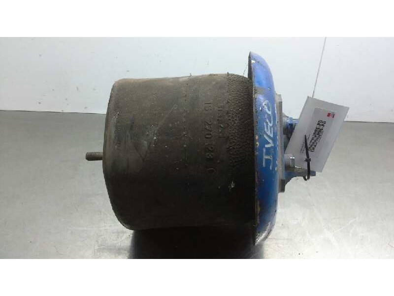 Recambio de suspension neumatica para iveco eurostar ld440e42t referencia OEM IAM   