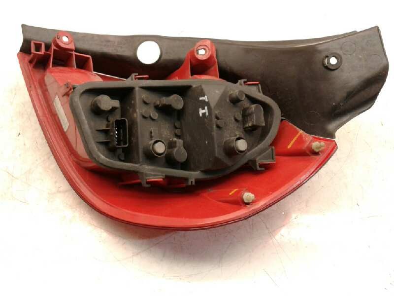 Recambio de piloto trasero izquierdo para renault clio iii luxe privilege referencia OEM IAM 89035079L  