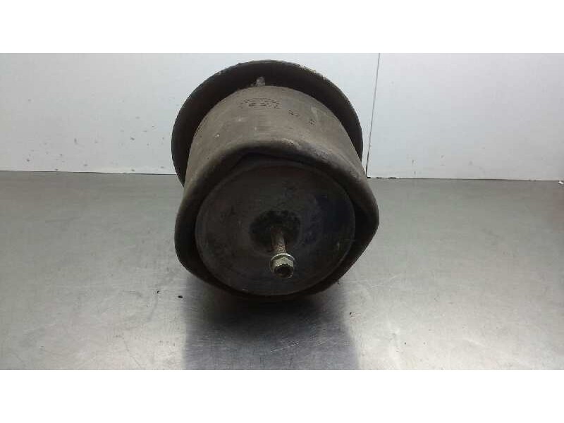 Recambio de suspension neumatica para iveco eurostar ld440e42t referencia OEM IAM   