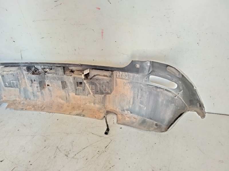 Recambio de paragolpes trasero para opel corsa c comfort referencia OEM IAM 13156388  