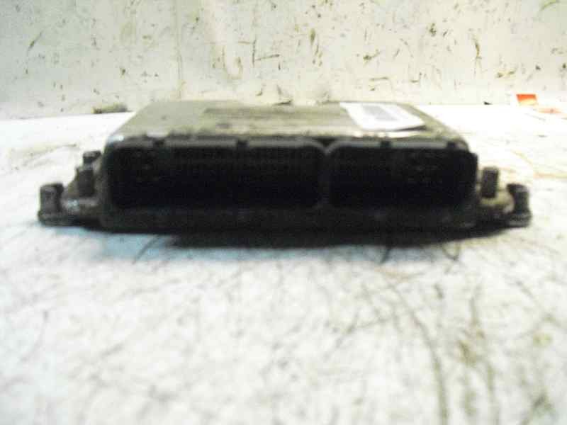 Recambio de centralita motor uce para renault megane i classic (la0) referencia OEM IAM 0281010442 259 