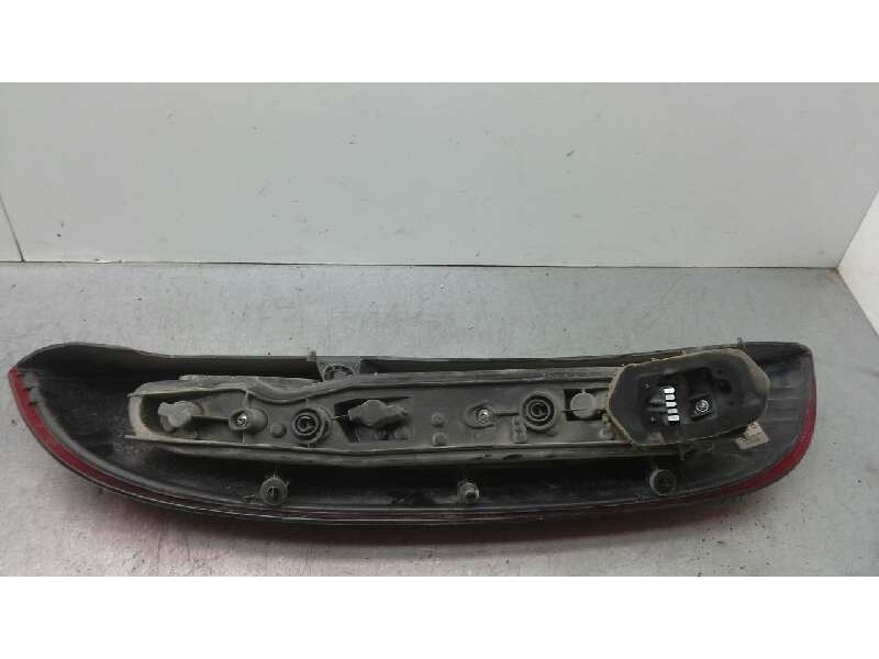 Recambio de piloto trasero derecho para opel corsa c 1.7 16v di cat (y 17 dtl / lk8) referencia OEM IAM   