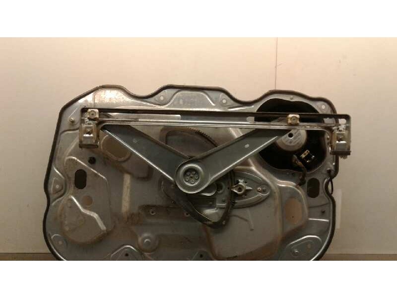 Recambio de elevalunas delantero izquierdo para ford focus turnier (cb4) trend referencia OEM IAM LH99476007  