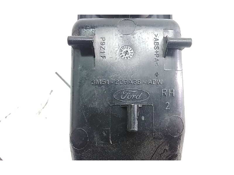 Recambio de mando elevalunas delantero derecho para ford focus turnier (cb4) trend referencia OEM IAM 3M51226A36ADW  