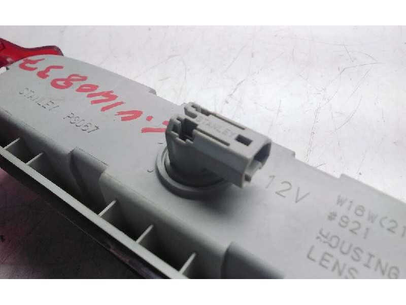 Recambio de luz central de freno para mazda 3 berlina (bk) 1.6 vvt active referencia OEM IAM   