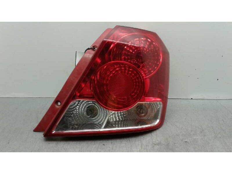 Recambio de piloto trasero derecho para daewoo kalos 1.2 se referencia OEM IAM 96540269  