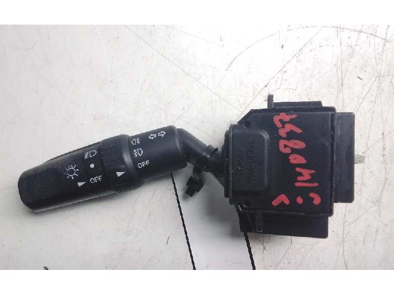 Recambio de mando intermitentes para mazda 3 berlina (bk) 1.6 vvt active referencia OEM IAM 17D682  