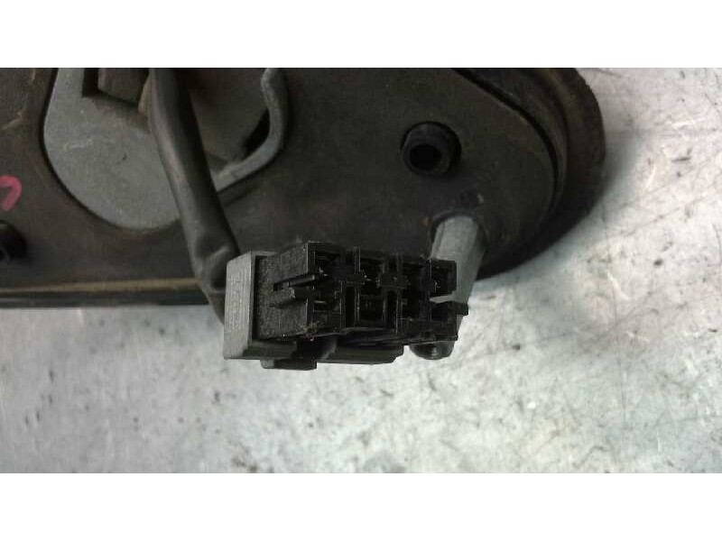 Recambio de retrovisor derecho para citroen xsara berlina 1.9 d x referencia OEM IAM 7700435864  