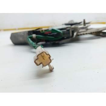 Recambio de elevalunas delantero derecho para toyota corolla (_e11_) 1.6 (ae111) referencia OEM IAM 8571012220  