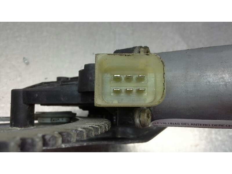 Recambio de elevalunas delantero derecho para mercedes clase e (w210) berlina diesel 320 cdi (210.026) referencia OEM IAM 210720