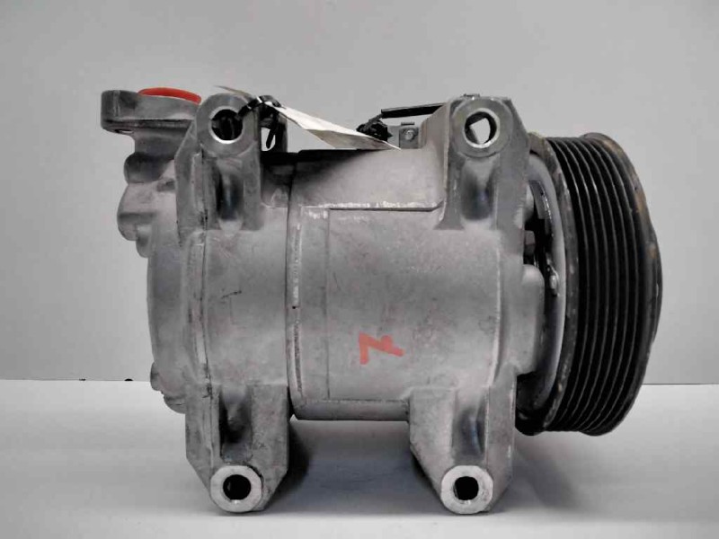 Recambio de compresor aire acondicionado para nissan cabstar 35.14 referencia OEM IAM 926004X30A  