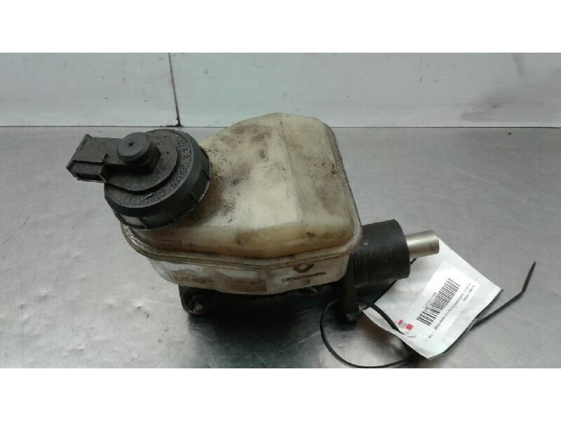 Recambio de bomba freno para renault rapid/express (f40) 1.6 d familiar (f404) referencia OEM IAM 7700720471  