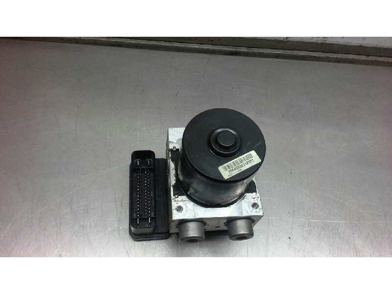 Recambio de abs para nissan cabstar 34.12 referencia OEM IAM 476609151B-5  