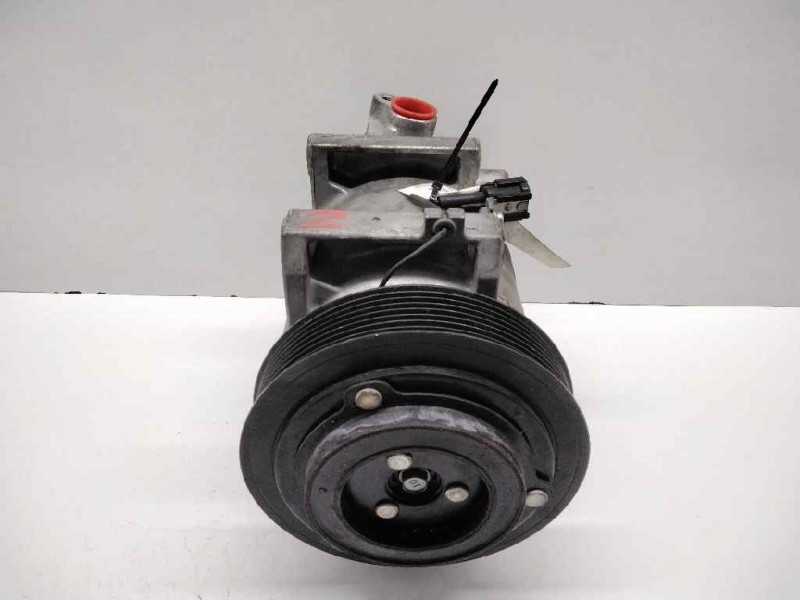 Recambio de compresor aire acondicionado para nissan cabstar 45.14 referencia OEM IAM 926004X30A  