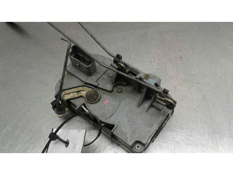 Recambio de cerradura puerta delantera derecha para peugeot 206 berlina xs clim referencia OEM IAM 9136J1  