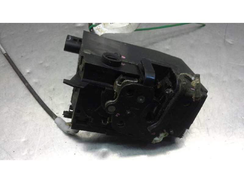Recambio de cerradura puerta trasera derecha para peugeot 308 style referencia OEM IAM   