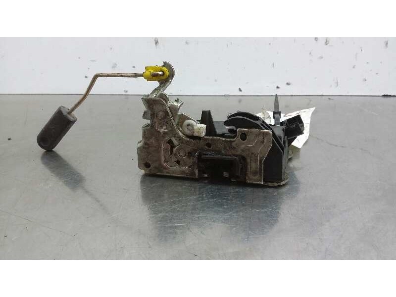 Recambio de cerradura puerta delantera izquierda para iveco daily caja cerrada (1999 =>) 2.3 diesel cat referencia OEM IAM   