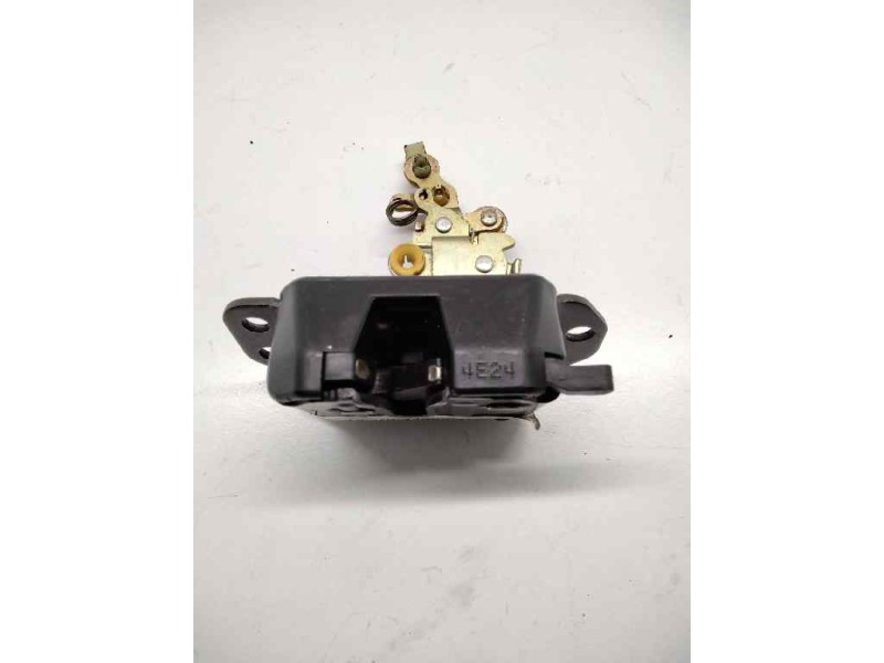 Recambio de cerradura maletero / porton para daewoo kalos 1.2 se referencia OEM IAM 4E24  