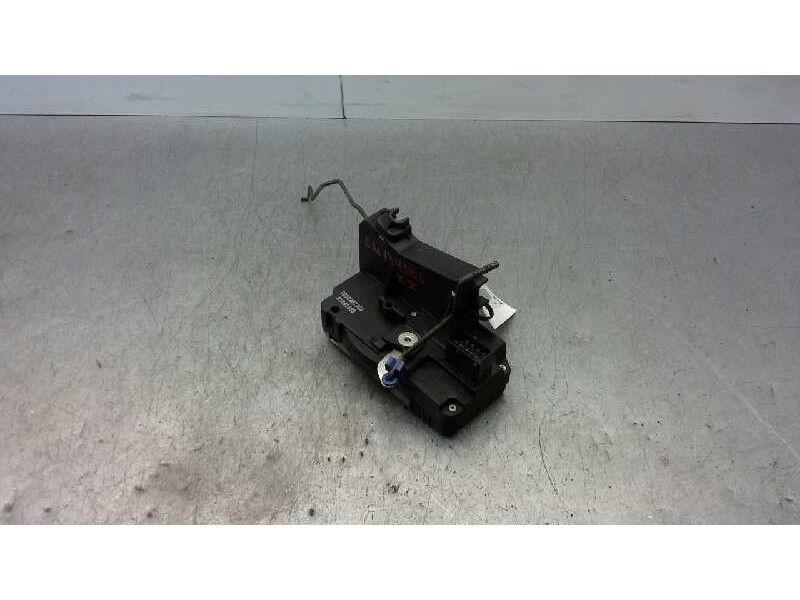 Recambio de cerradura maletero / porton para renault trafic combi (ab 4.01) generation privilege  combi corto referencia OEM IAM