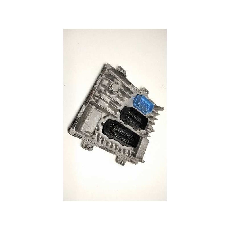 Recambio de centralita motor uce para opel astra k sports tourer excellence referencia OEM IAM 55503869 CONTINENTAL GM 