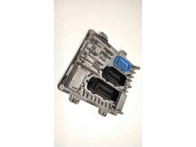 Recambio de centralita motor uce para opel astra k sports tourer excellence referencia OEM IAM 55503869 CONTINENTAL GM 