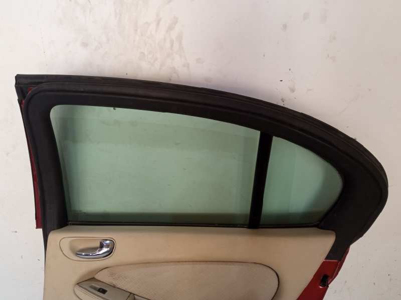 Recambio de puerta trasera derecha para jaguar x-type 2.0 v6 referencia OEM IAM   