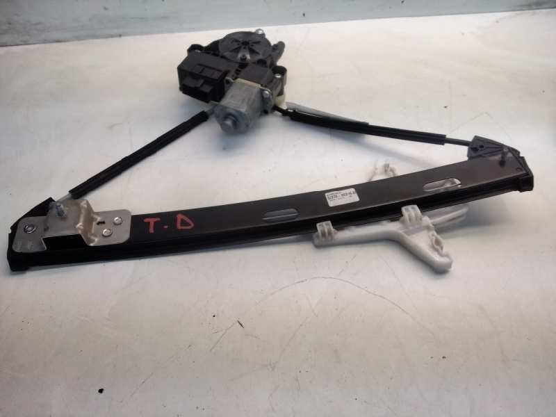 Recambio de elevalunas trasero derecho para seat arona style edition referencia OEM IAM 5Q0959812D  