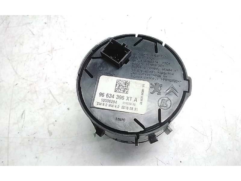 Recambio de mando multifuncion para peugeot 3008 confort referencia OEM IAM 96634396XT  