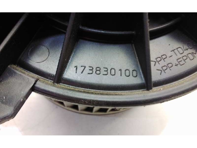 Recambio de motor calefaccion para renault kangoo profesional referencia OEM IAM 17383100  