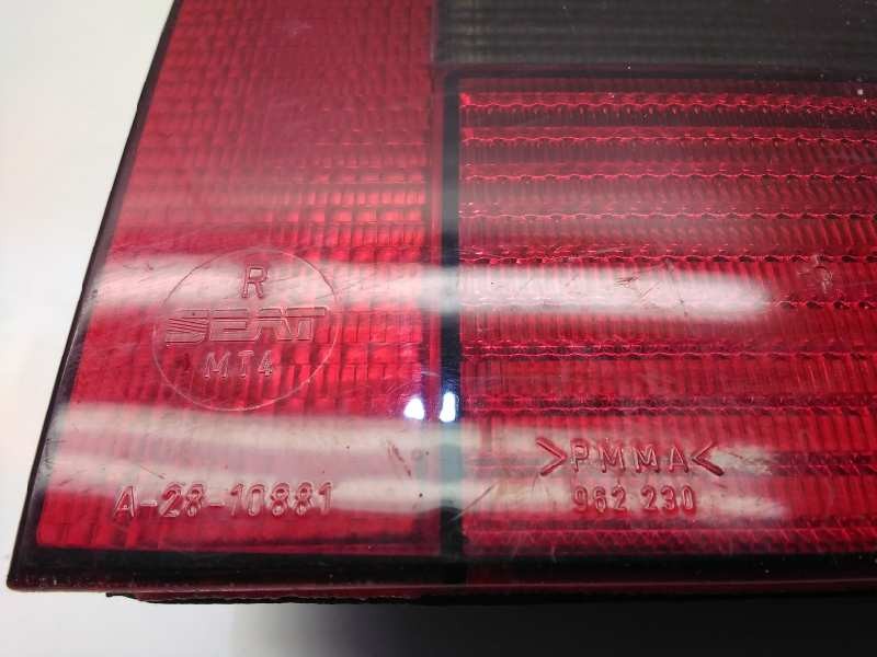 Recambio de piloto trasero derecho para seat ibiza (6k) 1.9 diesel (1y) referencia OEM IAM A2810881  