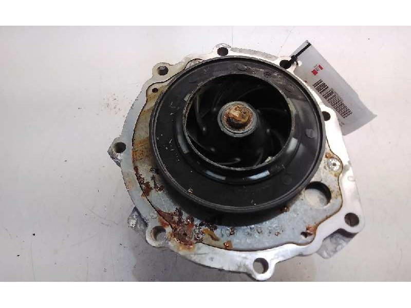 Recambio de bomba agua para man tgx 18.xxx referencia OEM IAM 158005801  