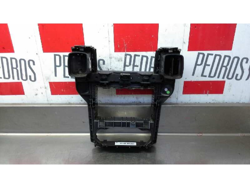 Recambio de aireador central para opel zafira b enjoy referencia OEM IAM 03758075  