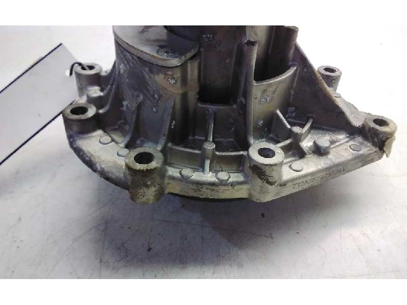 Recambio de bomba agua para man tgx 28.xxx referencia OEM IAM 100015802  