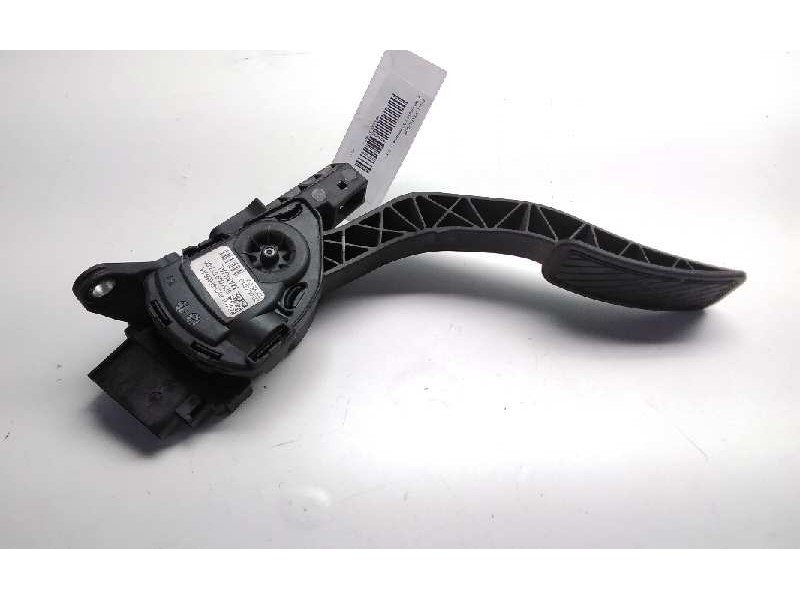 Recambio de pedal acelerador para ford fiesta (cb1) ambiente referencia OEM IAM 8V219F836AA  