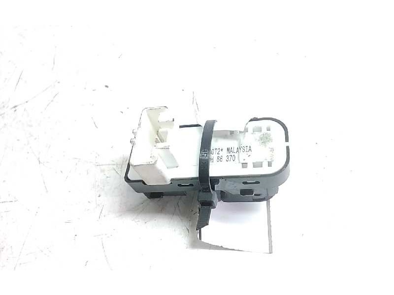 Recambio de mando elevalunas trasero izquierdo para mazda cx-3 referencia OEM IAM 080T2  