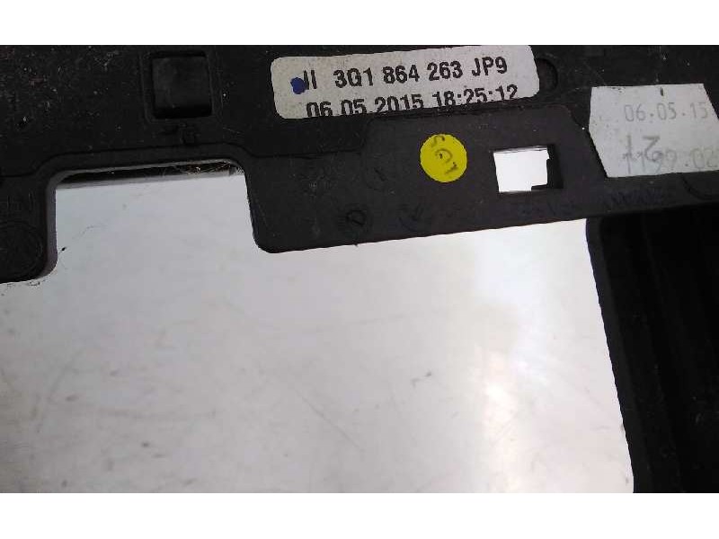 Recambio de apoyabrazos central para volkswagen passat lim. (3g2) 1.6 tdi dpf referencia OEM IAM 3G1864263JP9  