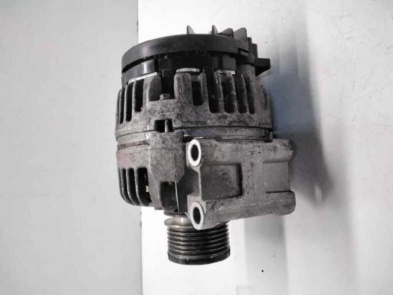 Recambio de alternador para renault megane i fase 2 berlina (ba0) 1.4 16v rxe referencia OEM IAM 0124325031 7700434899 