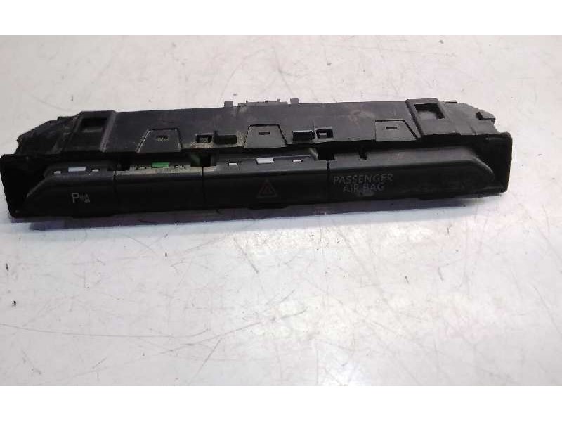 Recambio de warning para volkswagen passat lim. (3g2) 1.6 tdi dpf referencia OEM IAM 3G1853770A  