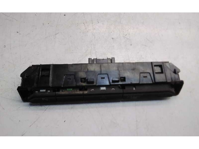 Recambio de warning para volkswagen passat lim. (3g2) 1.6 tdi dpf referencia OEM IAM 3G1853770A  