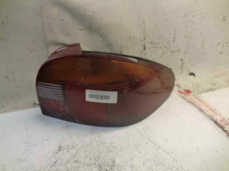 Recambio de piloto trasero derecho para ford mondeo berlina/familiar (fd) 1.8 16v cat referencia OEM IAM   