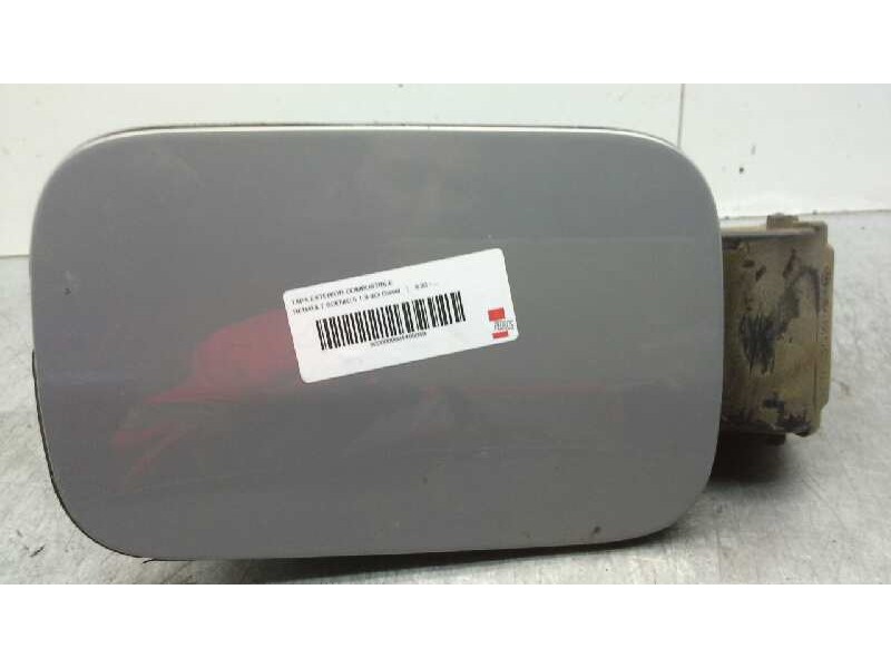 Recambio de tapa exterior combustible para renault scenic ii 1.9 dci diesel referencia OEM IAM 8200228510  