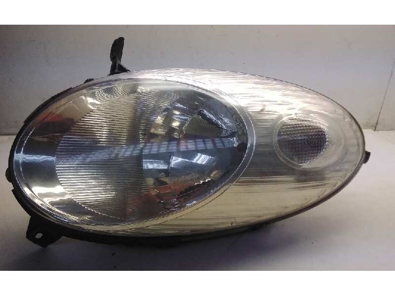 Recambio de faro derecho para nissan micra (k12e) 1.5 dci turbodiesel cat referencia OEM IAM 26010AX700  