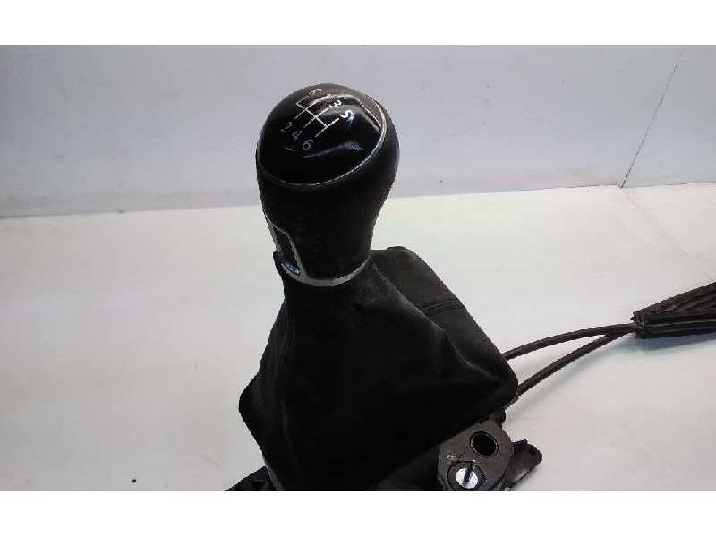 Recambio de palanca cambio para volkswagen passat lim. (3g2) 1.6 tdi dpf referencia OEM IAM 3Q0711049T  