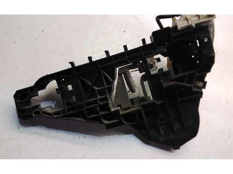 Recambio de cerradura puerta delantera derecha para mercedes clase a (w176) referencia OEM IAM A1697601534  