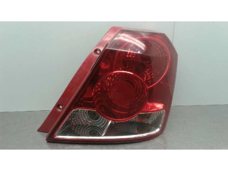 Recambio de piloto trasero derecho para chevrolet kalos 1.2 se referencia OEM IAM 96540269  