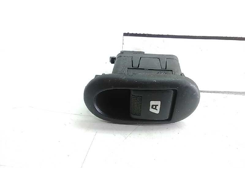 Recambio de mando elevalunas delantero izquierdo para peugeot 1007 dolce referencia OEM IAM 96401469XT  