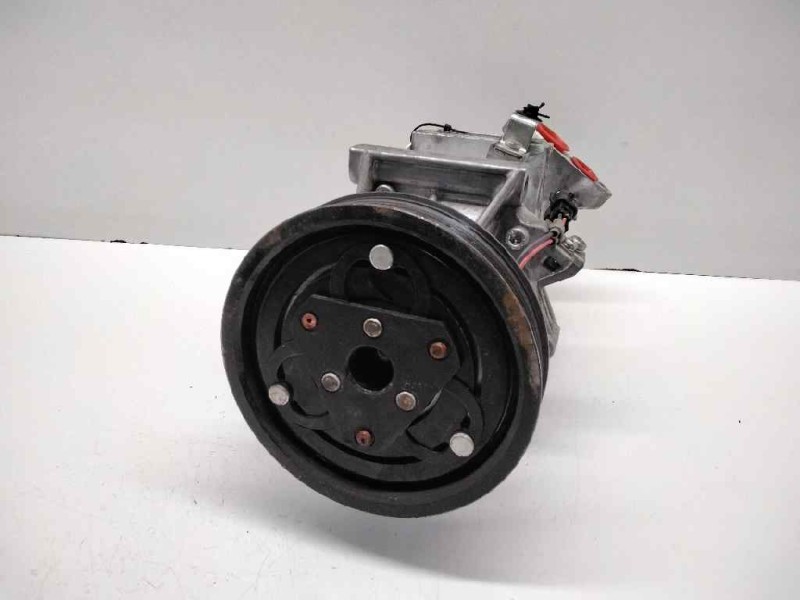 Recambio de compresor aire acondicionado para nissan nv 200 (m20) 1.5 dci cat referencia OEM IAM 926003VD0A  